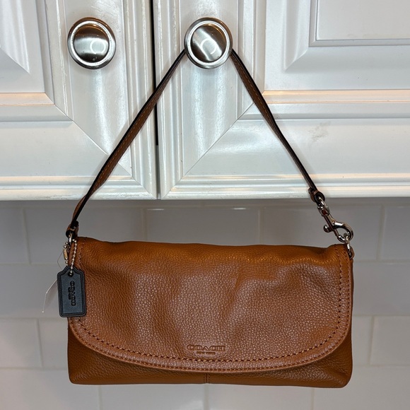 Coach Park Leather Flap Clutch Mini Bag NWT - Picture 1 of 16